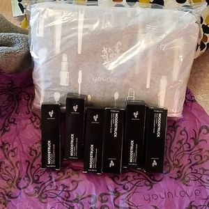 Younique liquid eyeshadow set